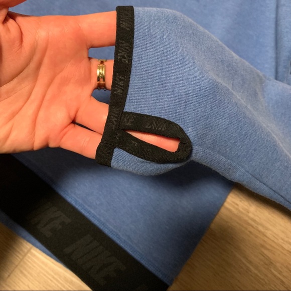 Nike athletic hoodie - Picture 6 of 10